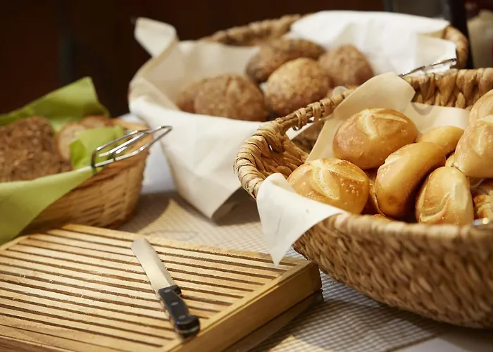 Korbstadthotel Krone Отель Лихтенфельс