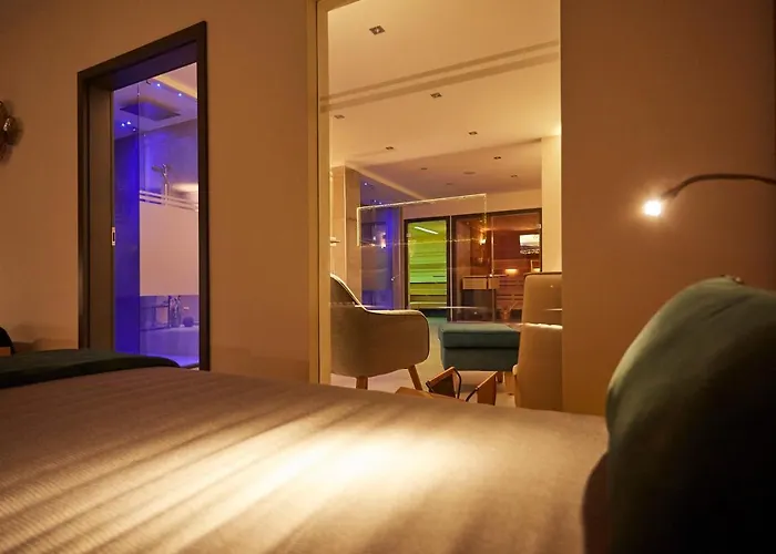 Korbstadthotel Krone Отель Лихтенфельс