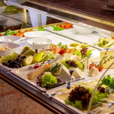 فندق Korbstadthotel Krone 3*