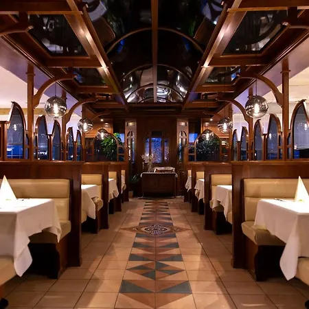 克朗可柏城市酒店 3* 利克田非