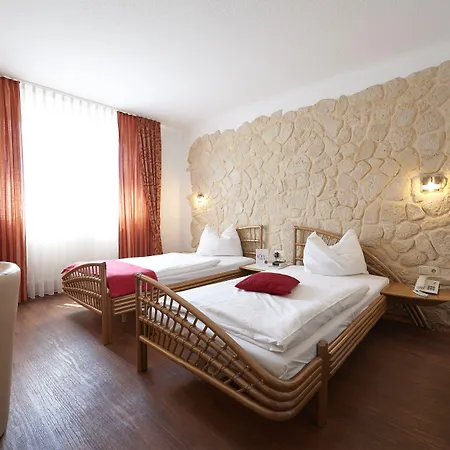 ホテル Korbstadthotel Krone 3*