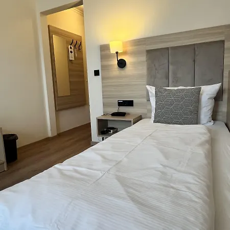 Korbstadthotel Krone מלון 3*